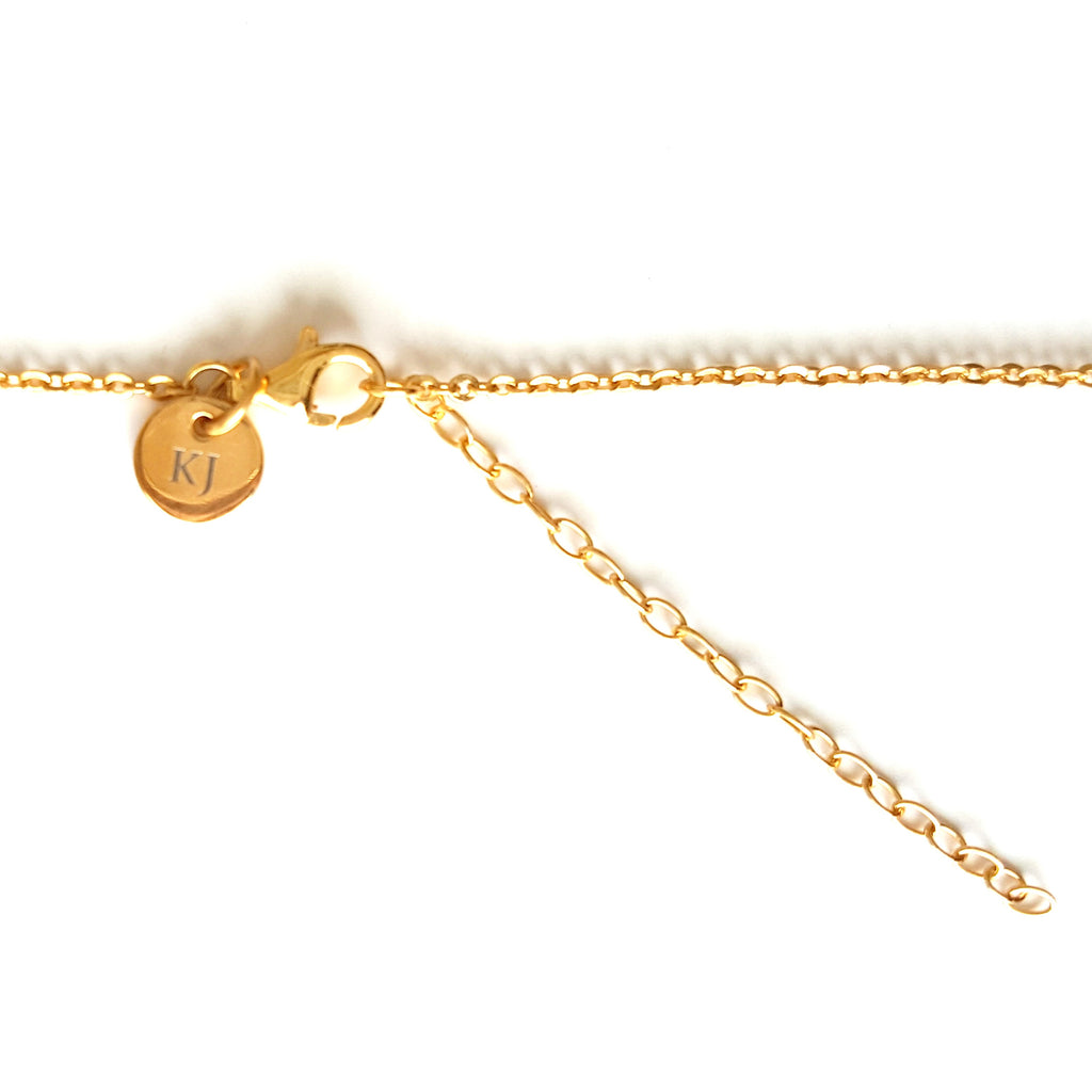 Arrowhead Pendant Necklace in Gold